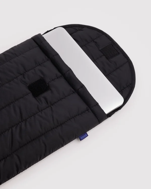 Puffy Laptop Sleeve 16" - Black - Material: ripstop-nylon
